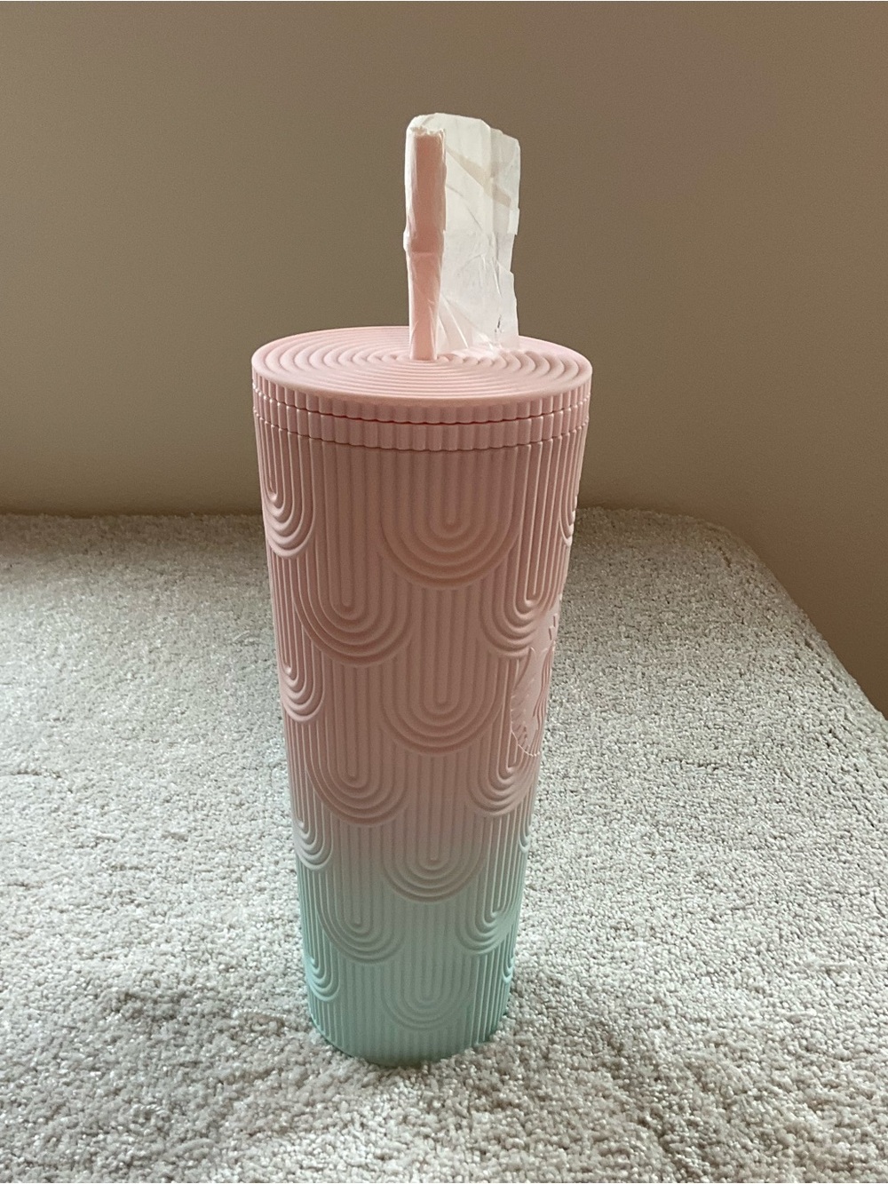NEW Starbucks Gradient
Colourful Goddess Shell Tumbler
Cold Cup 24oz